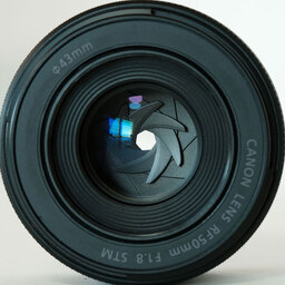 Canon RF50mm F1.8 STM