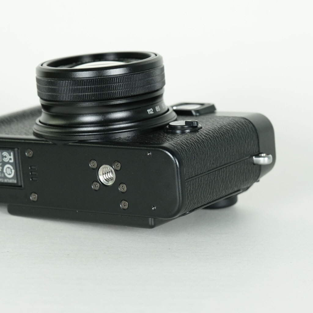 FUJIFILM X10 ブラックの出品 | ONE SCENE（ワンシーン）