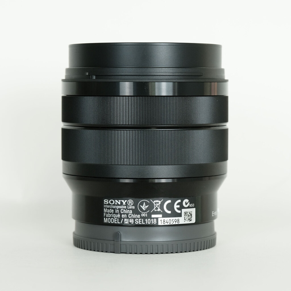 SONY E 10-18mm F4 OSS SEL1018