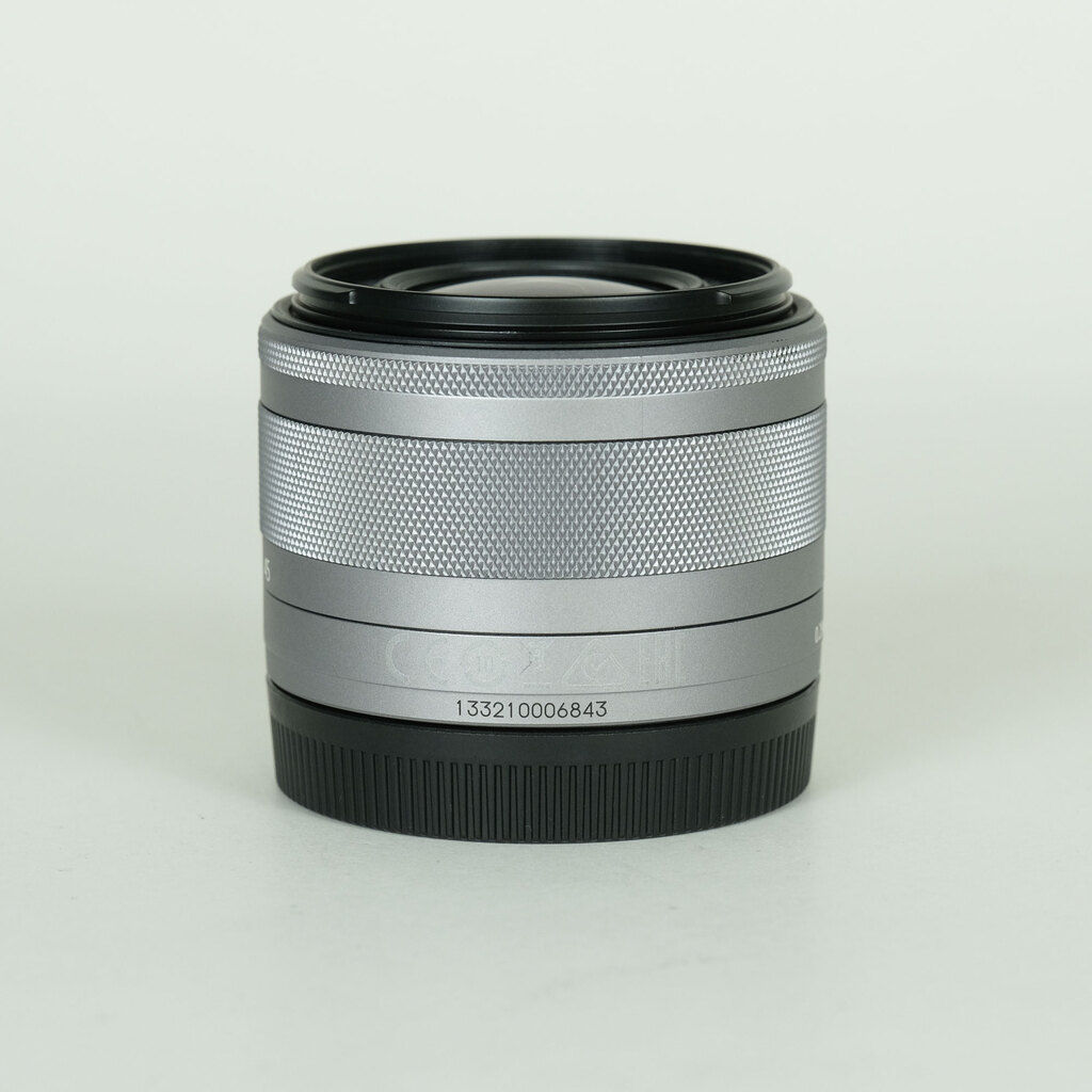 Canon EF-M15-45mm F3.5-6.3 IS STM Canon EF-M15-45mm F3.5-6.3 IS STM