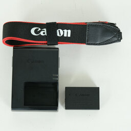 Canon EOS Kiss X8i