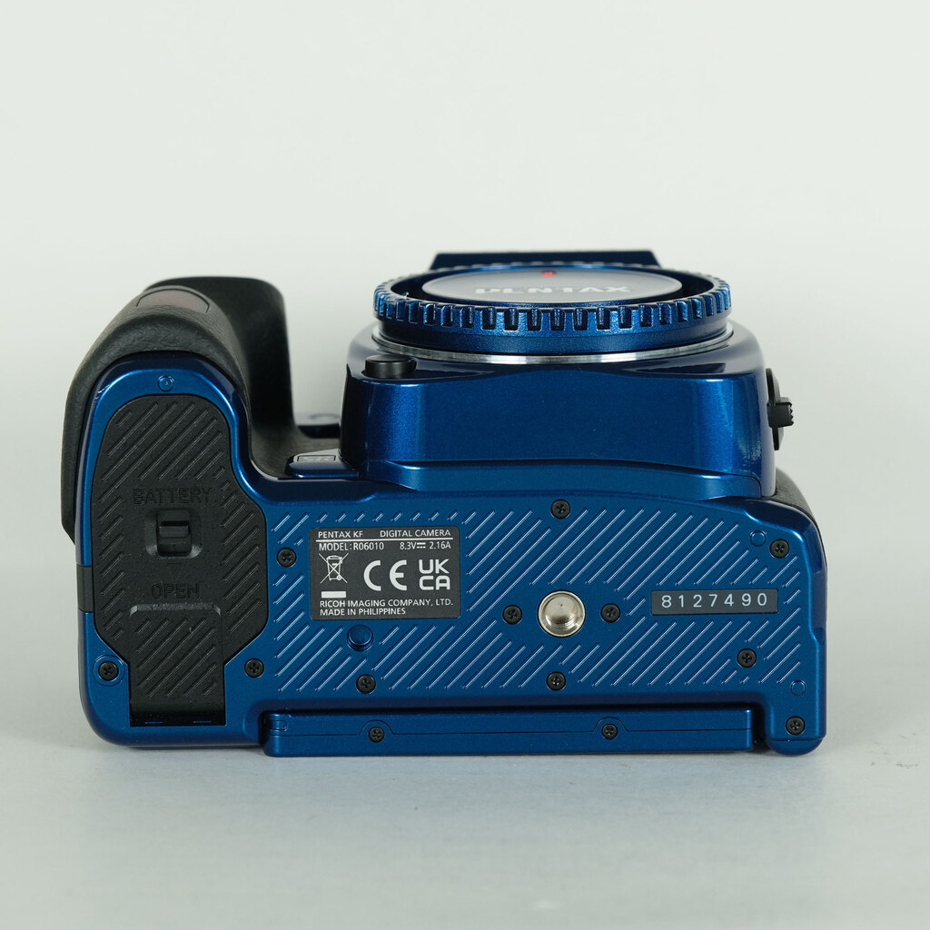 PENTAX KF ボディ クリスタルブルーの出品 | ONE SCENE（ワンシーン）