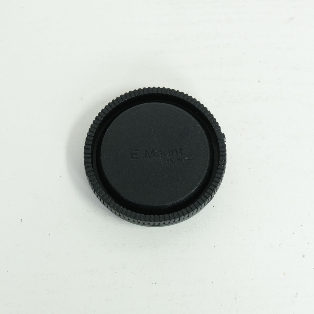 SONY E 16mm F2.8 SEL16F28