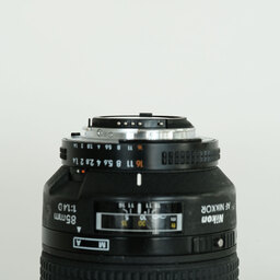 Nikon Ai AF Nikkor 85mm F1.4D IF