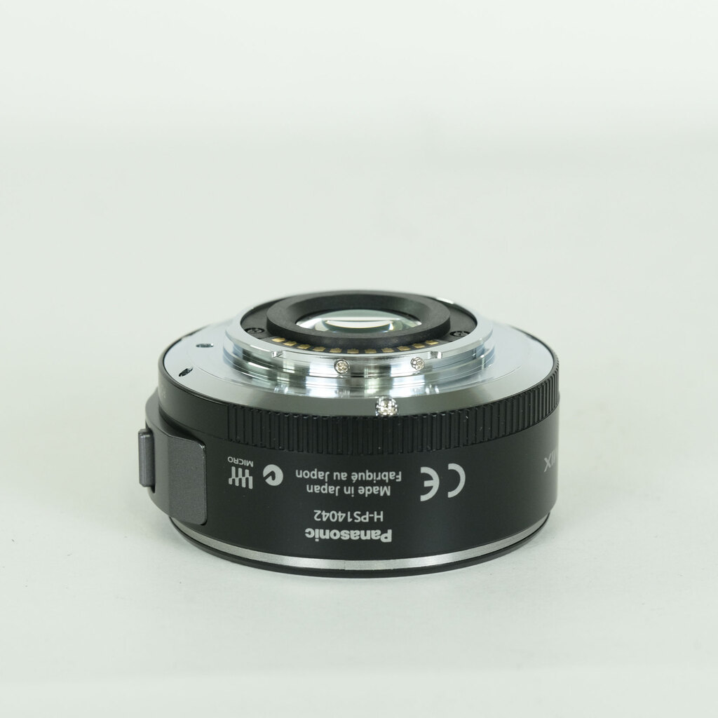 Panasonic LUMIX G X VARIO PZ 14-42mm / F3.5-5.6 ASPH. / POWER O.I.S. Panasonic LUMIX G X VARIO PZ 14-42mm / F3.5-5.6 ASPH. / POWER O.I.S.