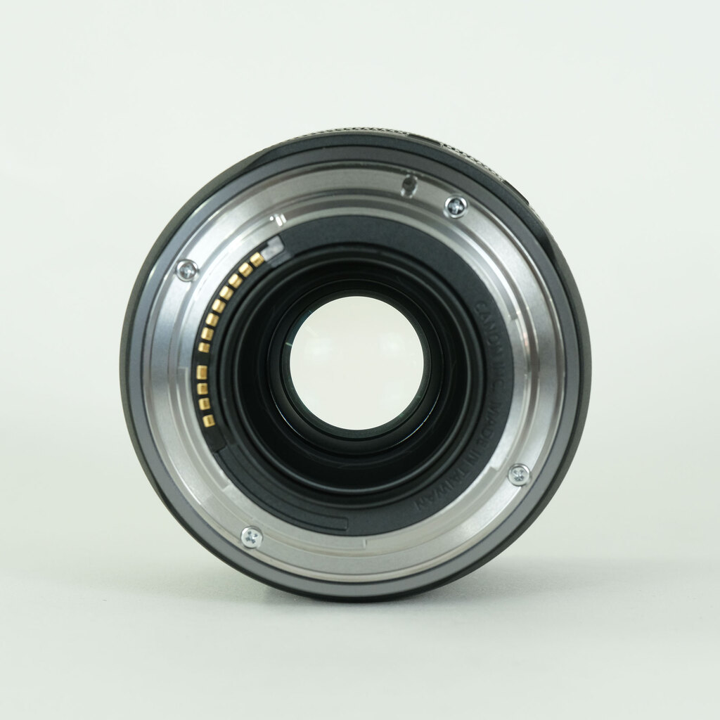 Canon RF35mm F1.8 MACRO IS STM