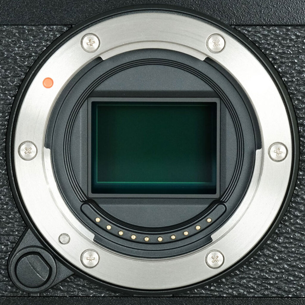 FUJIFILM X-E4