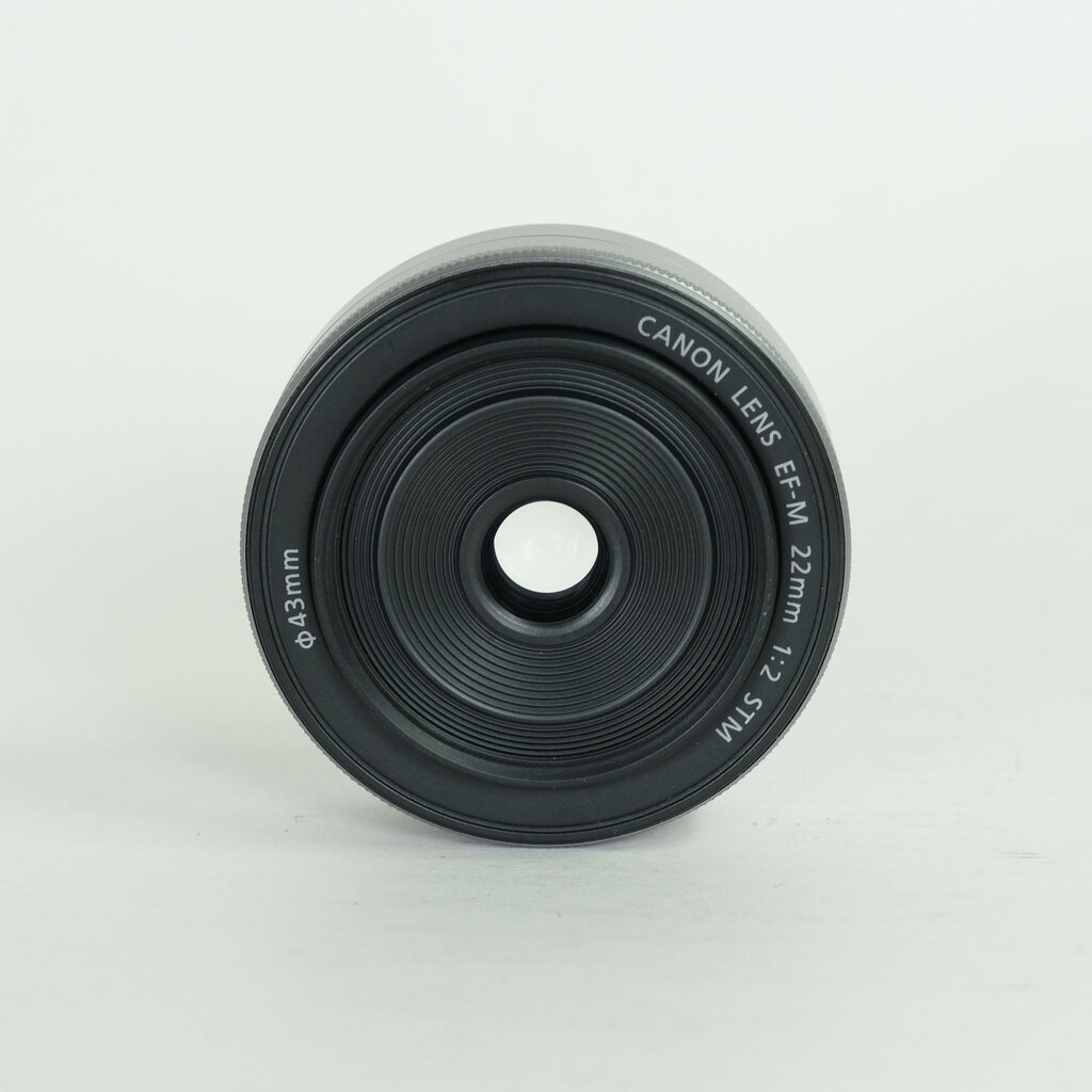Canon EF-M22mm F2 STM Canon EF-M22mm F2 STM