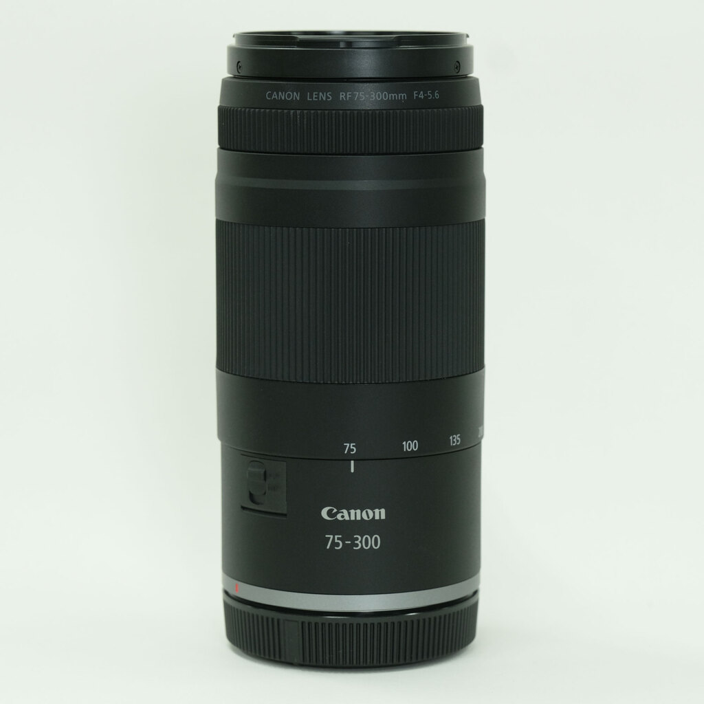 Canon RF75-300mm F4-5.6 Canon RF75-300mm F4-5.6