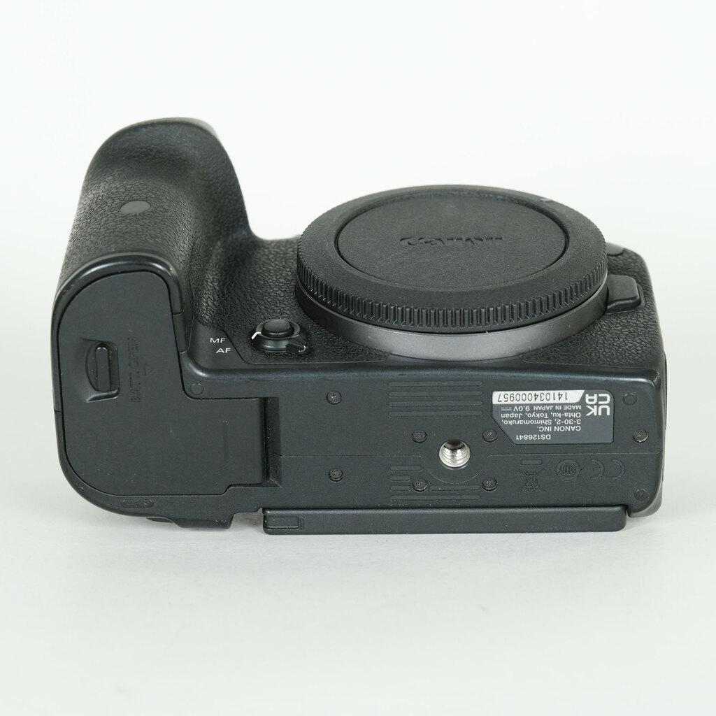 Canon EOS R7 Canon EOS R7