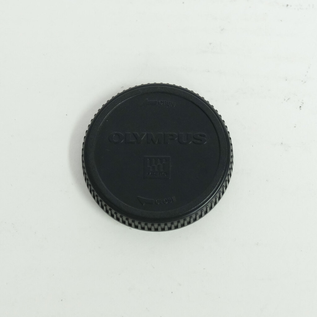 OLYMPUS M.ZUIKO DIGITAL 14-42mm F3.5-5.6IIR シルバー OLYMPUS M.ZUIKO DIGITAL 14-42mm F3.5-5.6IIR シルバー