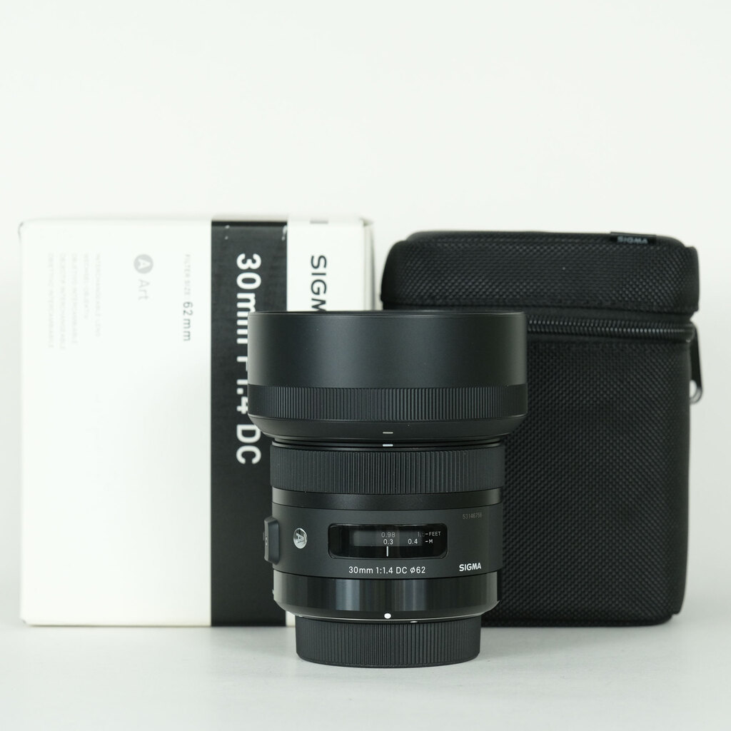 SIGMA 30mm F1.4 DC HSM�bArt [�y���^�b�N�XK�p]