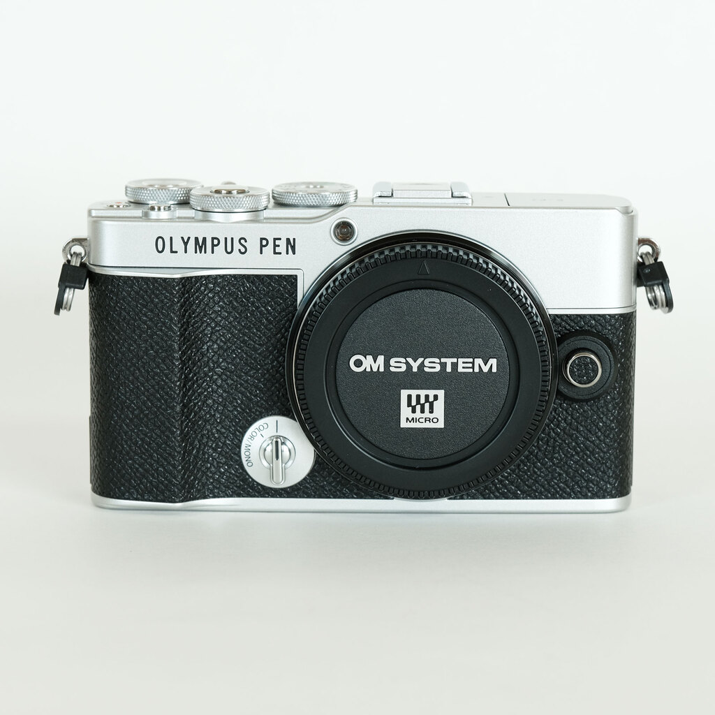 OLYMPUS PEN E-P7 本体+レンズ　展示美品 OLYMPUS PEN E-P7の出品 | ONE SCENE（ワンシーン）