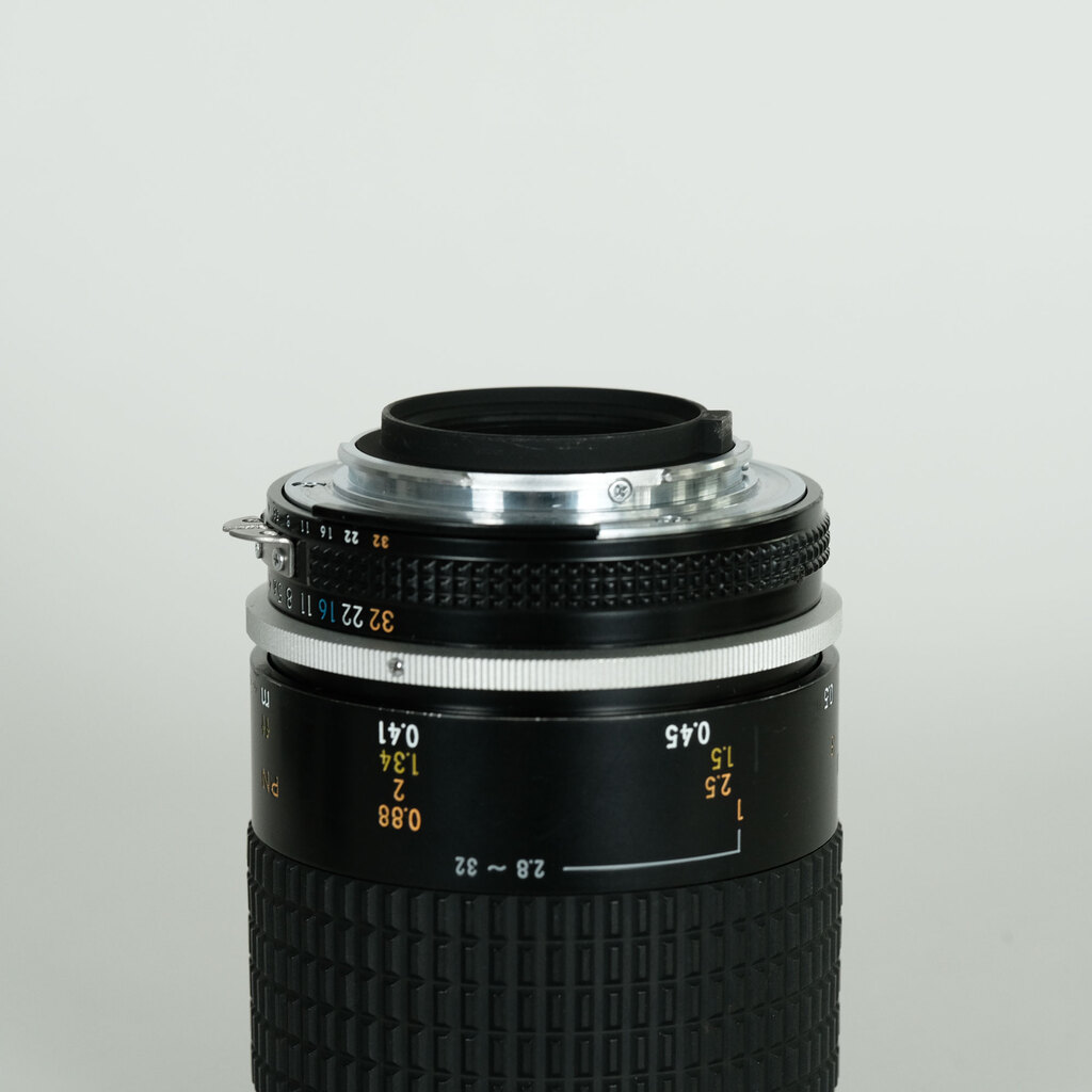Nikon Ai Micro-Nikkor 105mm F2.8S