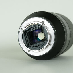 SONY FE 24-240mm F3.5-6.3 OSS SEL24240