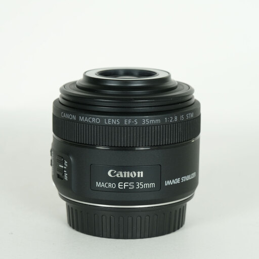 Canon EF-S35mm F2.8 マクロ IS STM