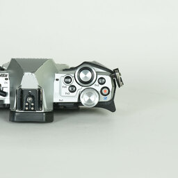 OLYMPUS OM-D E-M5 Mark II