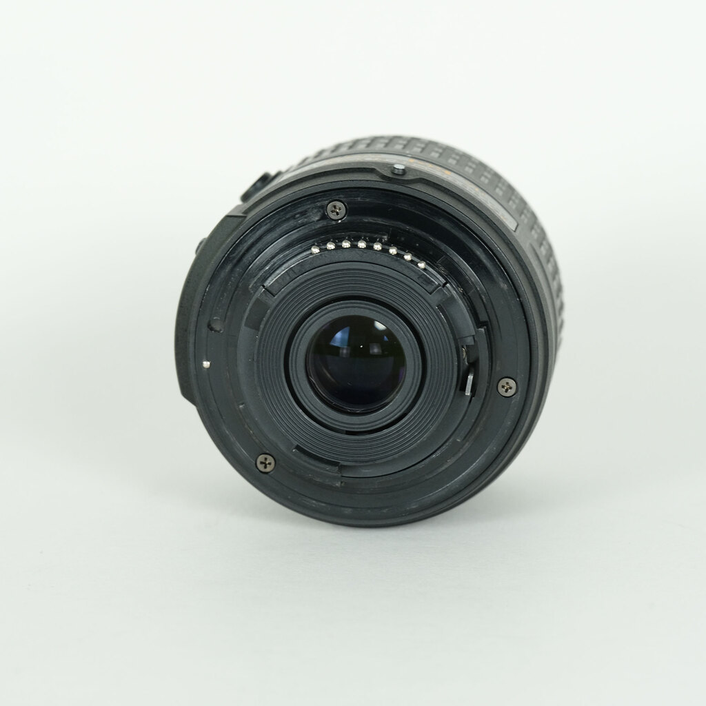 Nikon AF-S DX NIKKOR 18-55mm f3.5-5.6G VR II