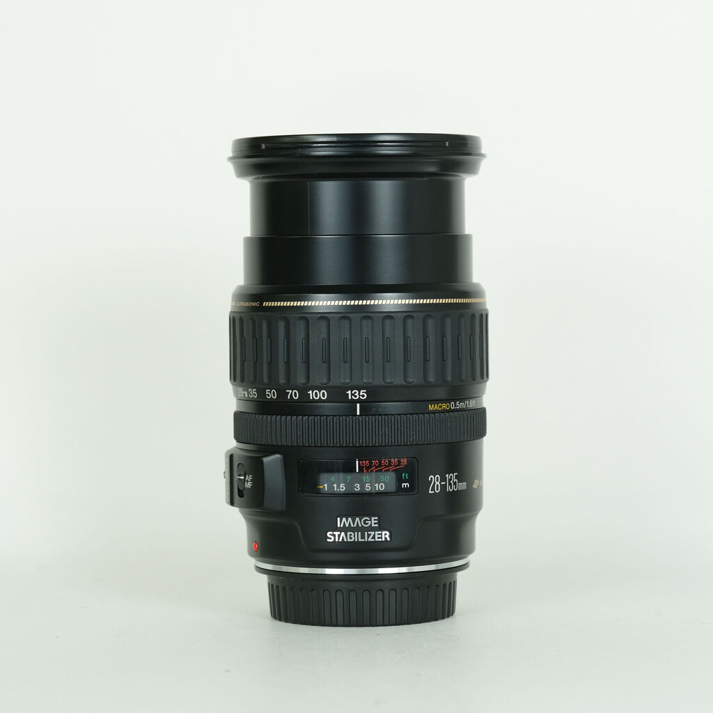 Canon EF28-135mm F3.5-5.6 IS USM