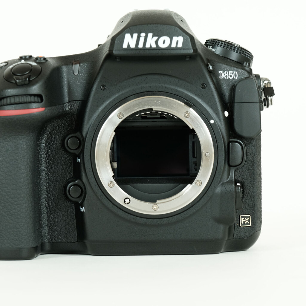 Nikon D850
