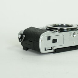 OLYMPUS PEN E-P7