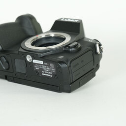 Panasonic LUMIX DMC-G8 Panasonic LUMIX DMC-G8