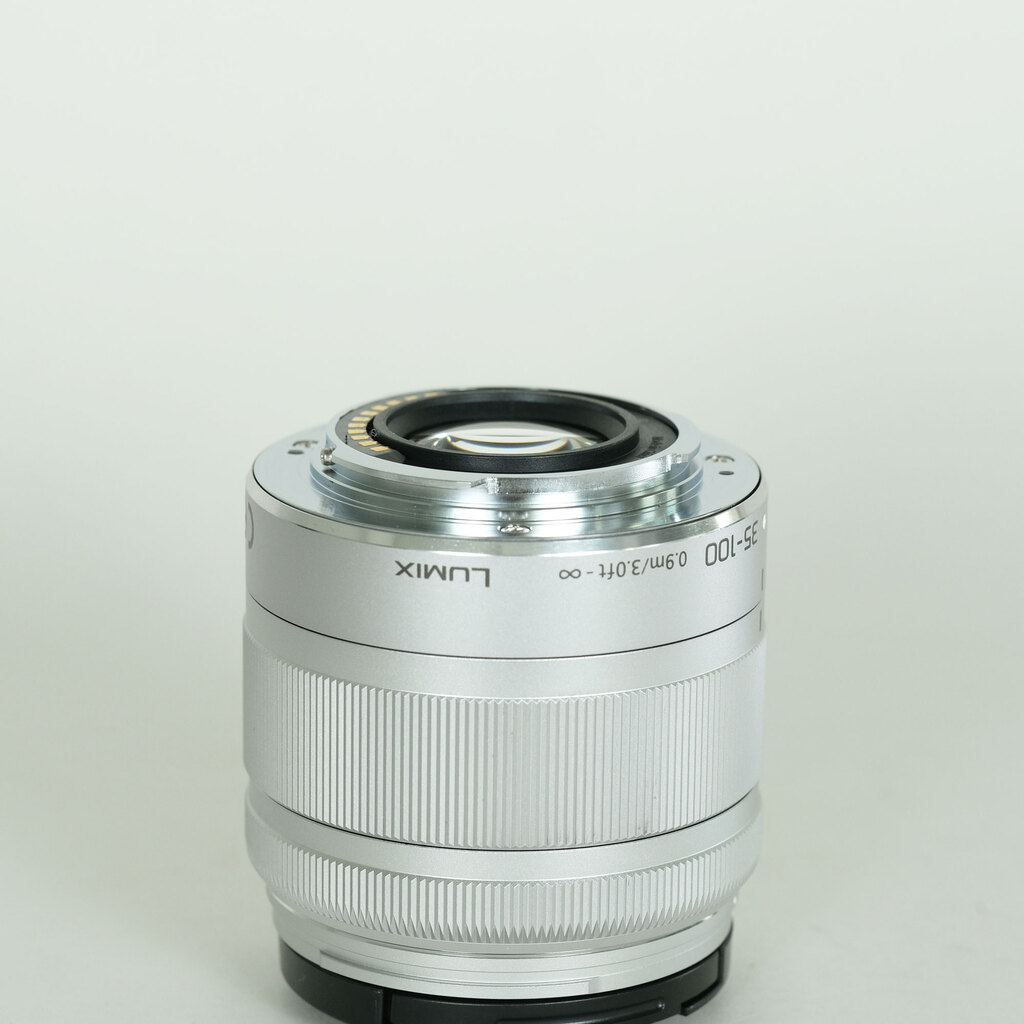 Panasonic LUMIX G VARIO 35-100mm / F4.0-5.6 ASPH. / MEGA O.I.S.