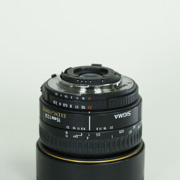 SIGMA 15mm F2.8EX DG DIAGONAL FISHEYE (ニコンF用) SIGMA 15mm F2.8EX DG DIAGONAL FISHEYE (ニコンF用)