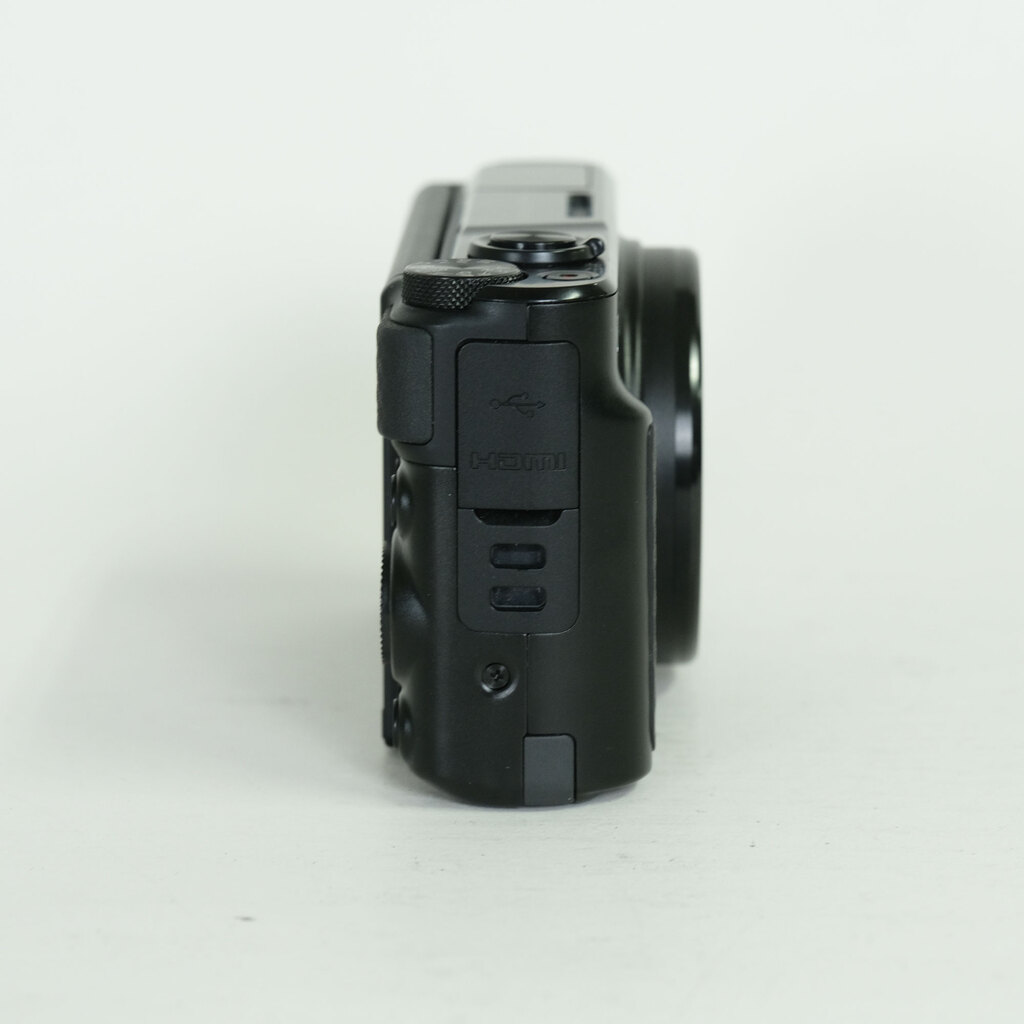 Canon PowerShot SX740 HS ブラック
