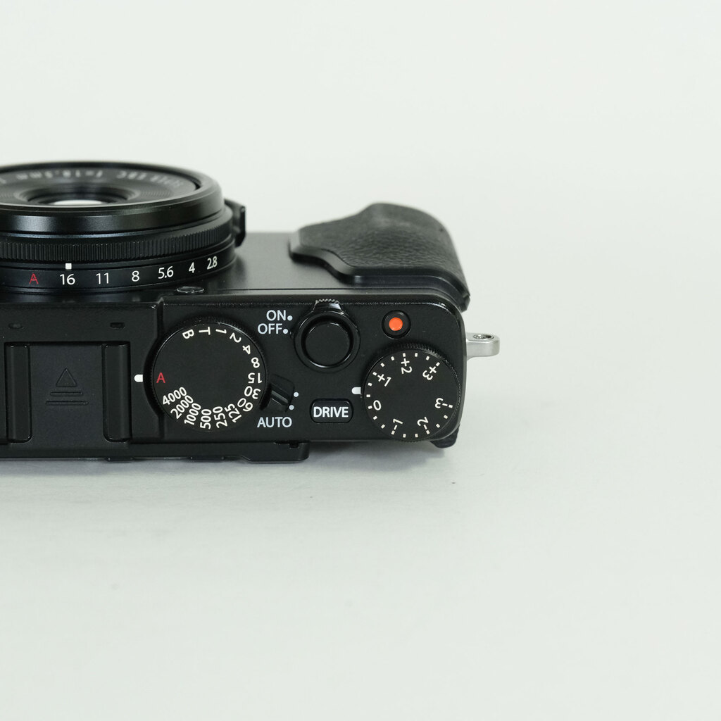 FUJIFILM X70 ブラック