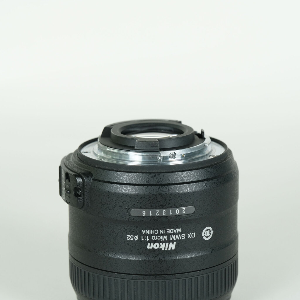 Nikon AF-S DX Micro NIKKOR 40mm f/2.8Gの出品 | ONE SCENE（ワンシーン）