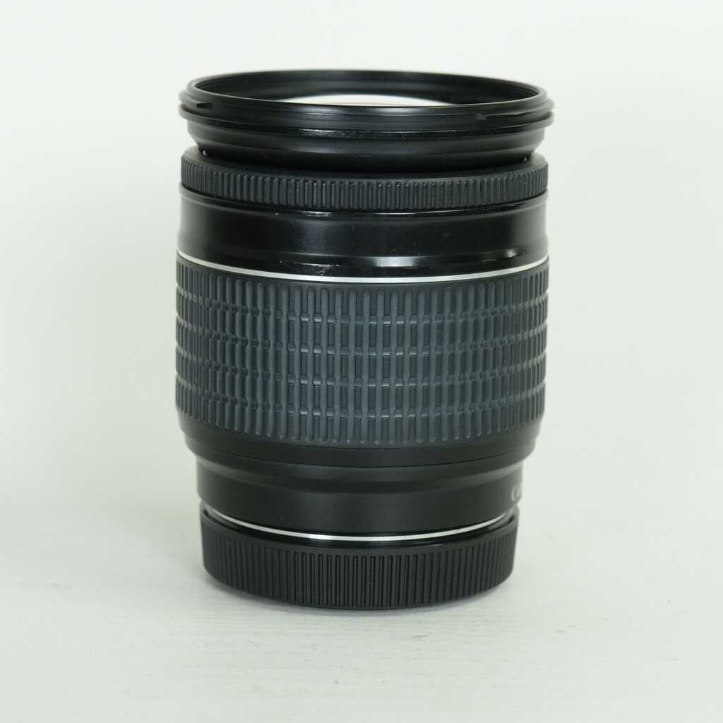 Canon EF28-200mm F3.5-5.6 USM