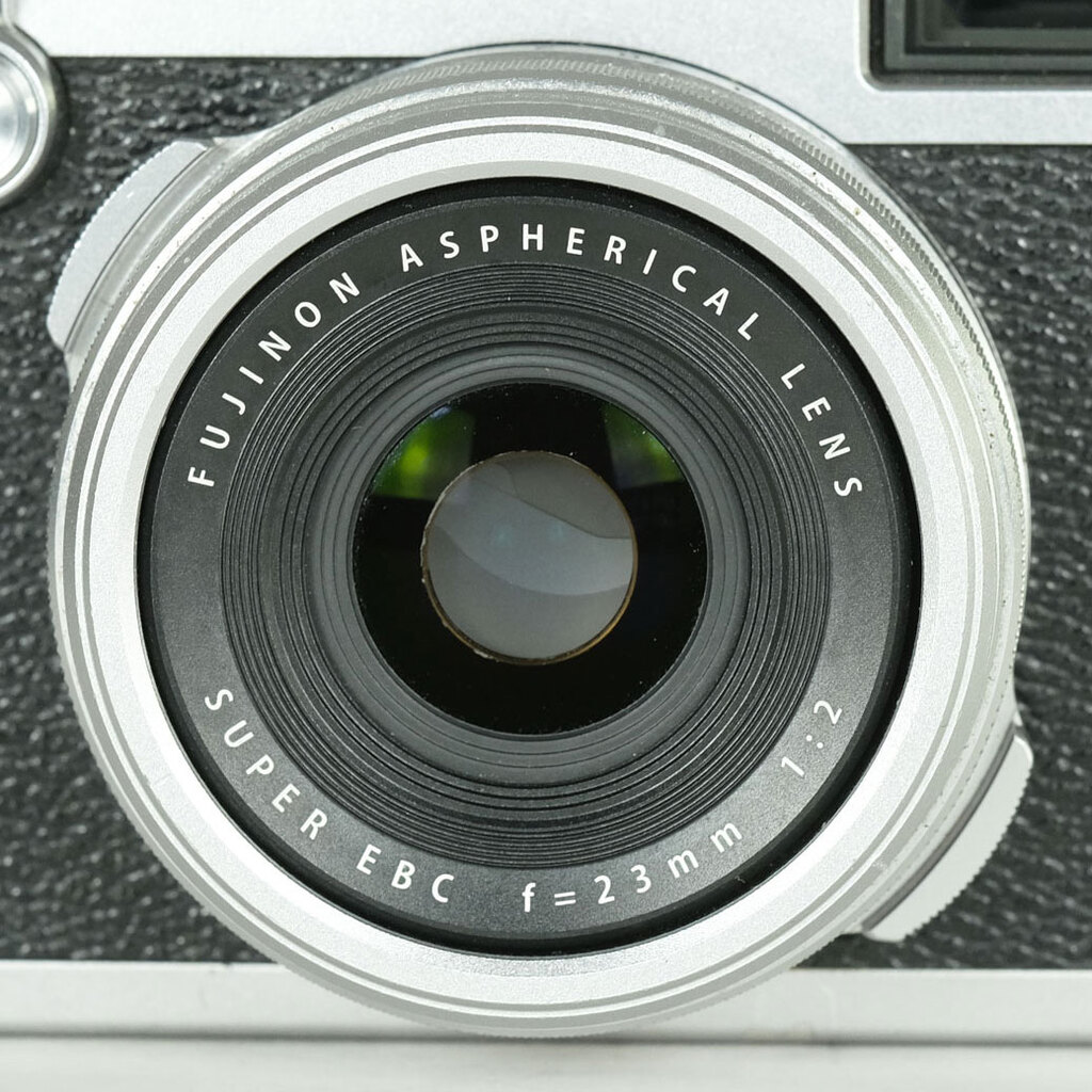 FUJIFILM X100F シルバー FUJIFILM X100F シルバー