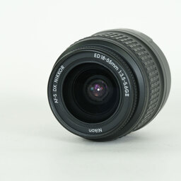 Nikon AF-S DX Zoom-Nikkor 18-55mm F3.5-5.6G ED II ブラック Nikon AF-S DX Zoom-Nikkor 18-55mm F3.5-5.6G ED II ブラック