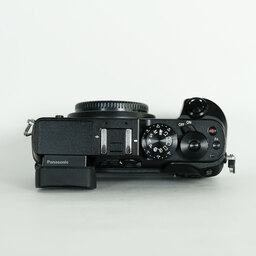 Panasonic LUMIX DMC-GX8 ボディ ブラック