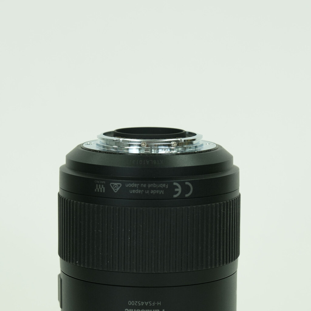 Panasonic LUMIX G VARIO 45-200mm / F4.0-5.6 II / POWER O.I.S. Panasonic LUMIX G VARIO 45-200mm / F4.0-5.6 II / POWER O.I.S.