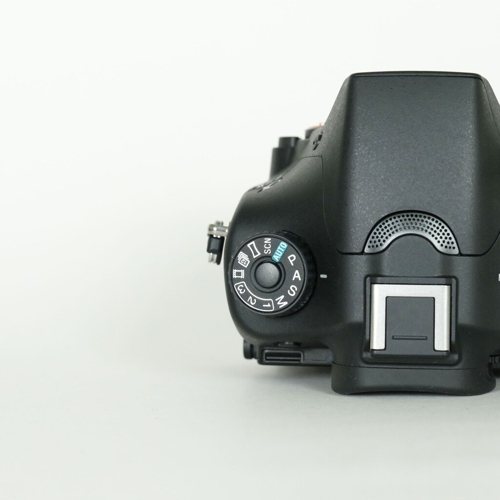 SONY α77IIボディ ILCA-77M2