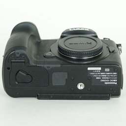 Panasonic LUMIX DC-GH5M2