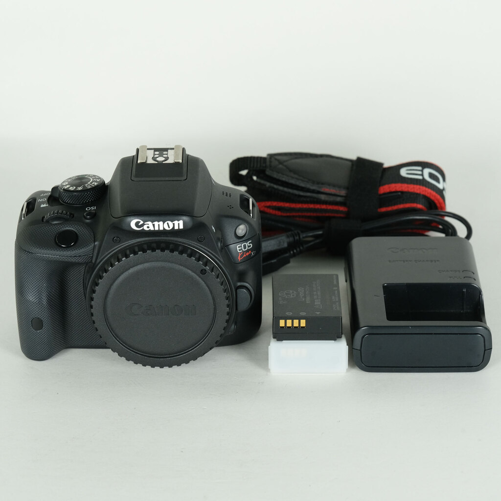Canon EOS Kiss X7