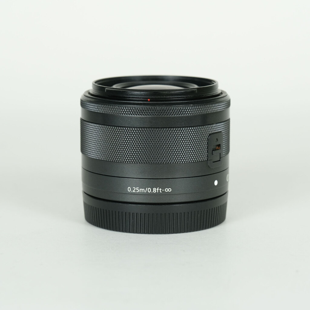 Canon EF-M15-45mm F3.5-6.3 IS STM Canon EF-M15-45mm F3.5-6.3 IS STM