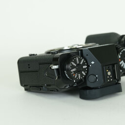 FUJIFILM X-T5