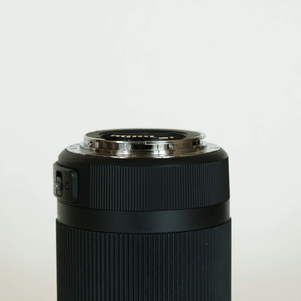 SIGMA 18-300mm F3.5-6.3 DC MACRO OS HSM｜Contemporary [キヤノンEF用]