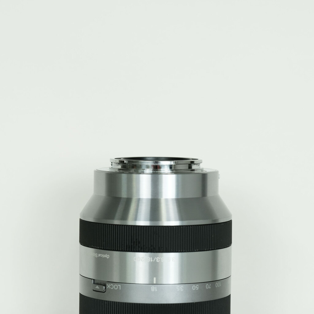 SONY E18-200mm F3.5-6.3 OSS SEL18200