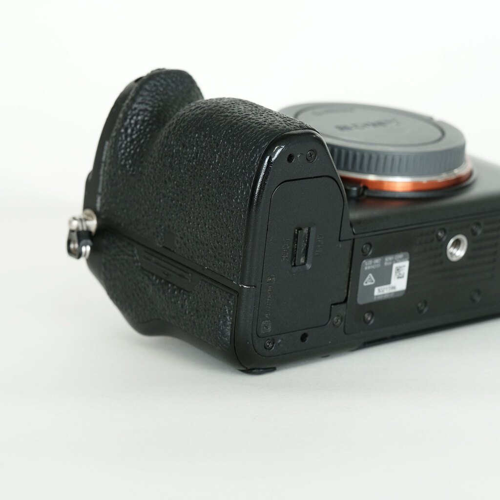 SONY α9 II(ILCE-9M2) SONY α9 II(ILCE-9M2)