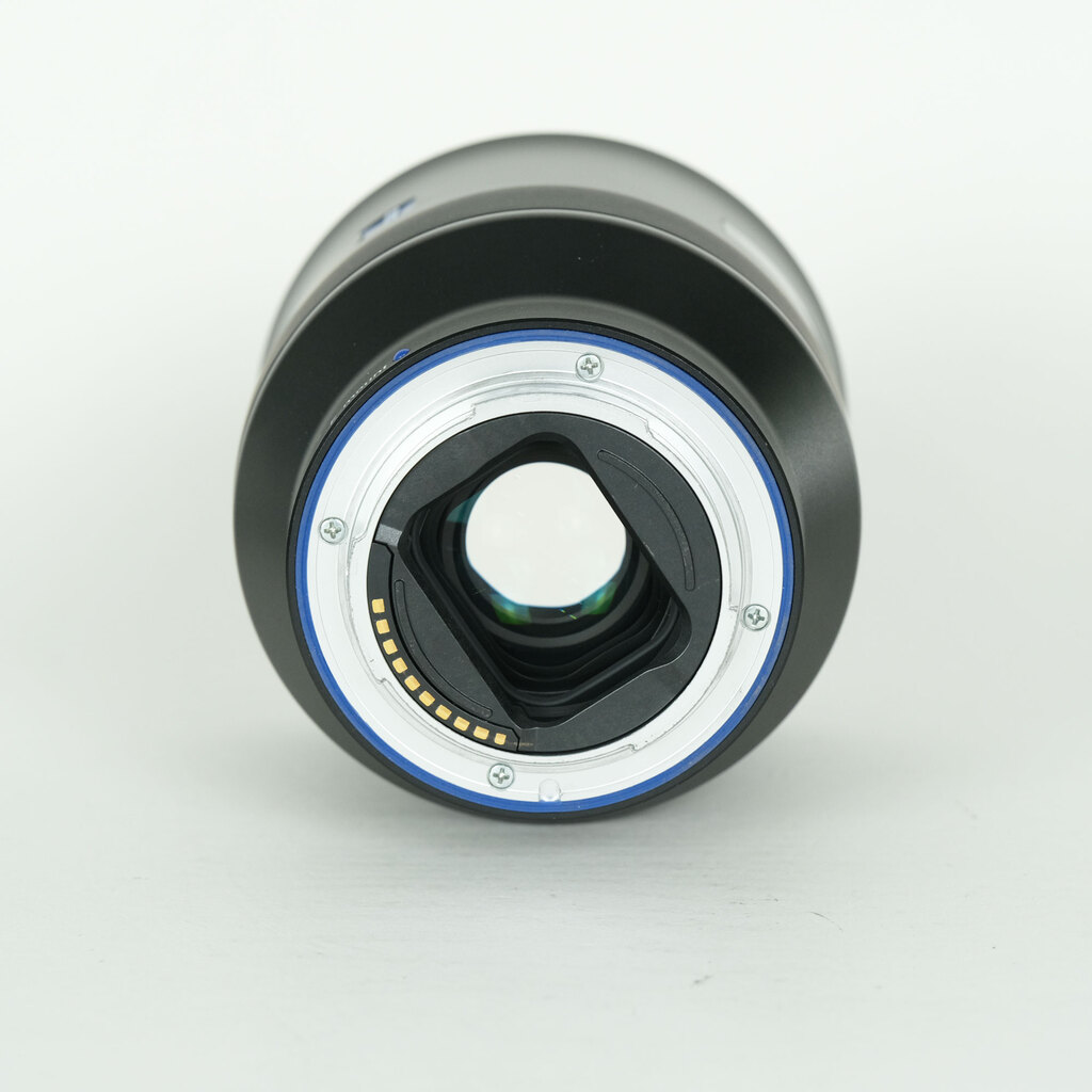 Carl Zeiss Batis 1.8/85 [ソニーE用]の出品 | ONE SCENE（ワンシーン）