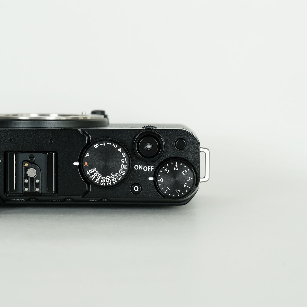 FUJIFILM X-E4