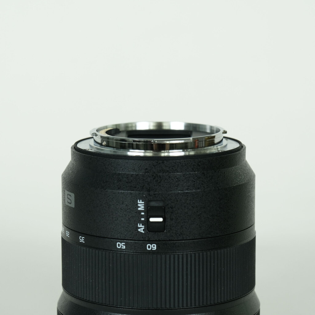 Panasonic LUMIX S 20-60mm F3.5-5.6の出品 | ONE SCENE（ワンシーン）