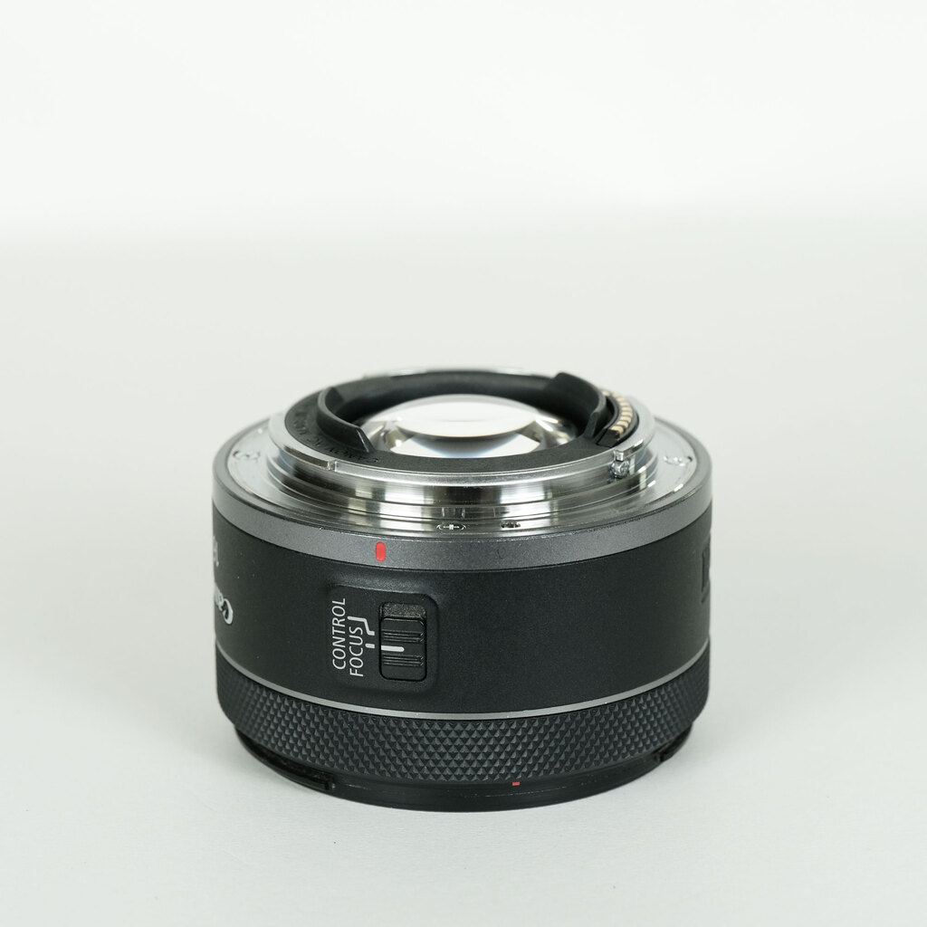 Canon RF16mm F2.8 STM