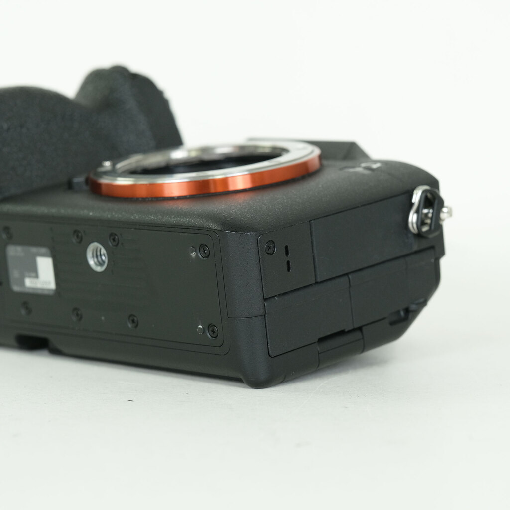 SONY α7 IV(ILCE-7M4) SONY α7 IV(ILCE-7M4)
