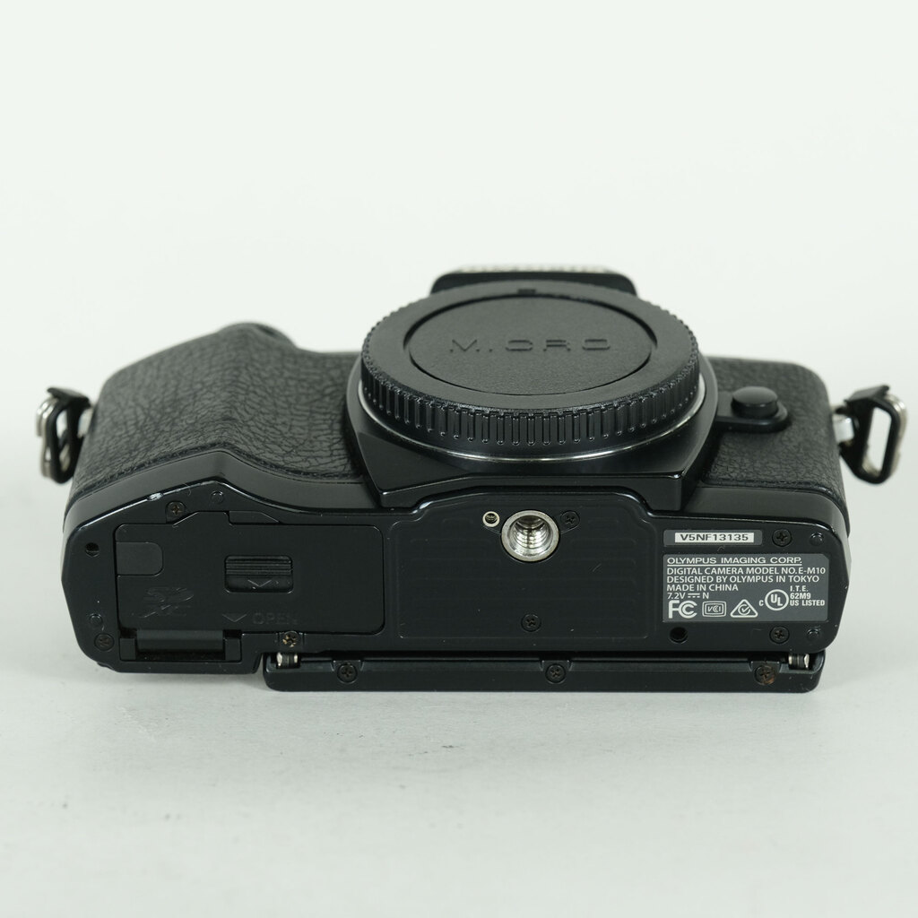 OLYMPUS OM-D E-M10 ボディ ブラックの出品 | ONE SCENE（ワンシーン）